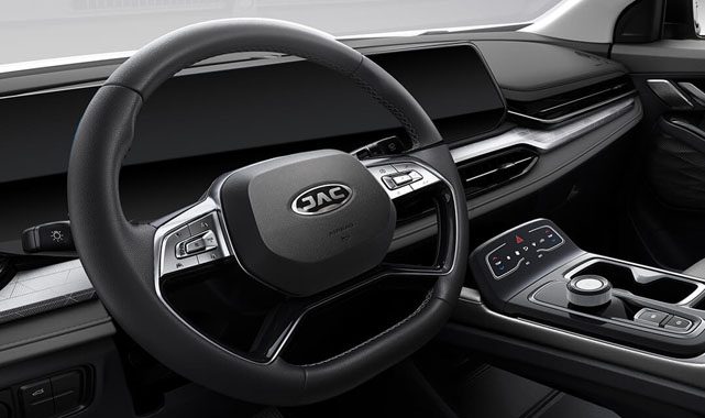 4-way adjustable steering wheel in the JAC JS6 Car in Qatar.