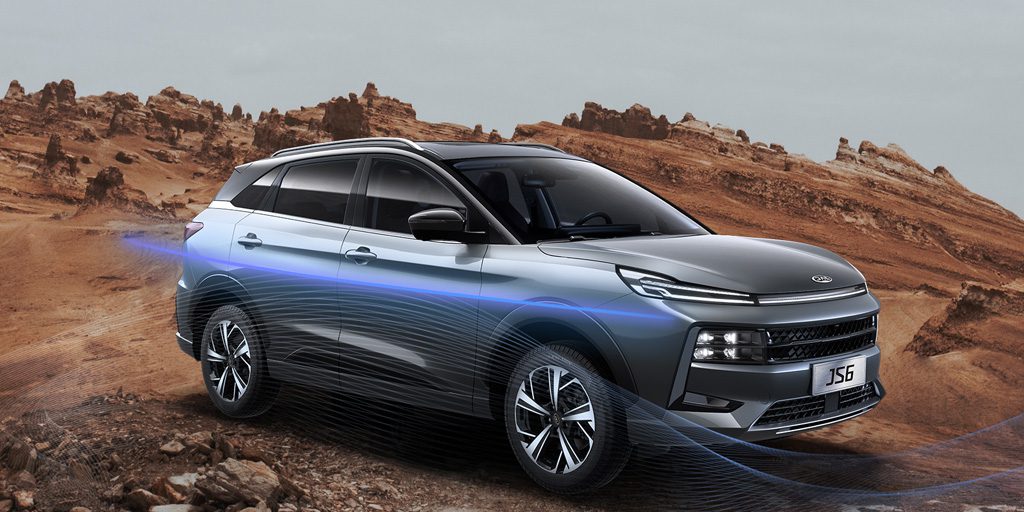Side View of JAC JS6 SUV car in Qatar.